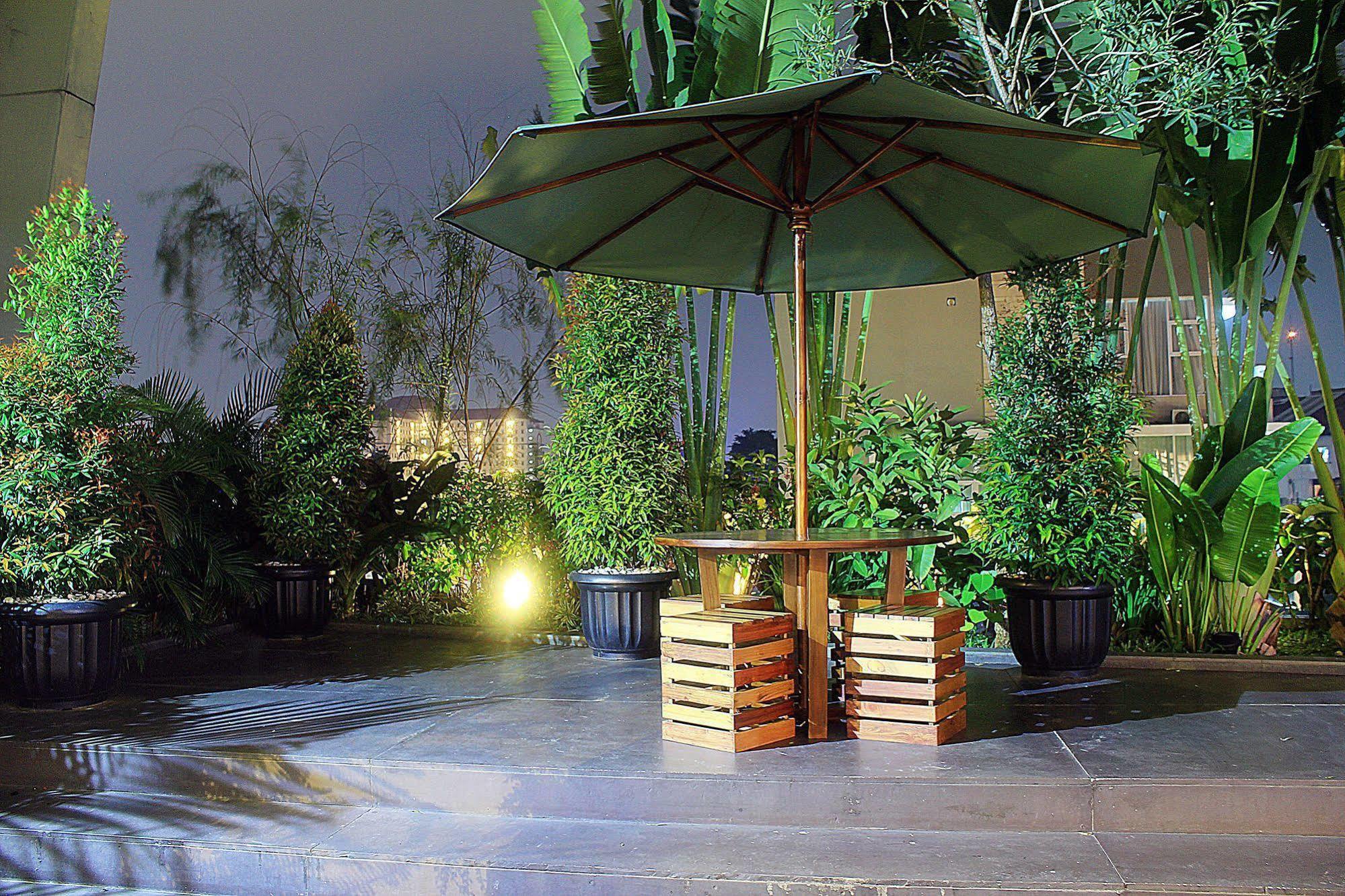 Zen Premium Setrawangi Raya Otel Bandung Dış mekan fotoğraf